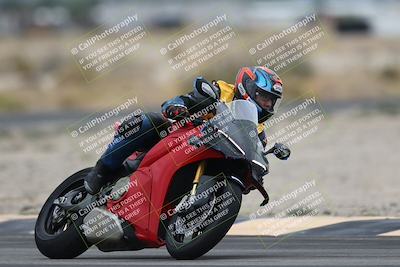 media/Nov-15-2025-Race Pace (Sat) [[8de605a2d8]]/Non Verified Riders (1st 20 Minutes)/Turn 4 (1010am)/